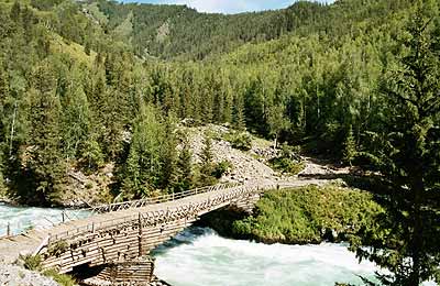 reissender Kanas-Fluss, Altay Shan, Xinjiang, China