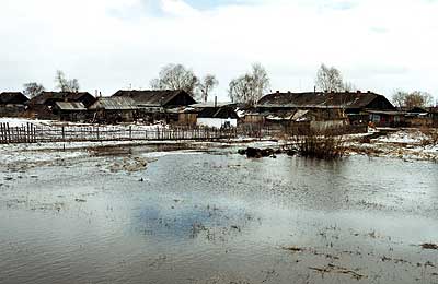 Westsibirien zur Zeit der Schneeschmelze