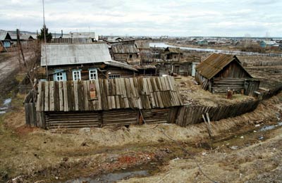 Westsibirien: grössere Dorfsiedlung in der Taiga