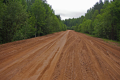 Hauptstrasse durch die Taiga